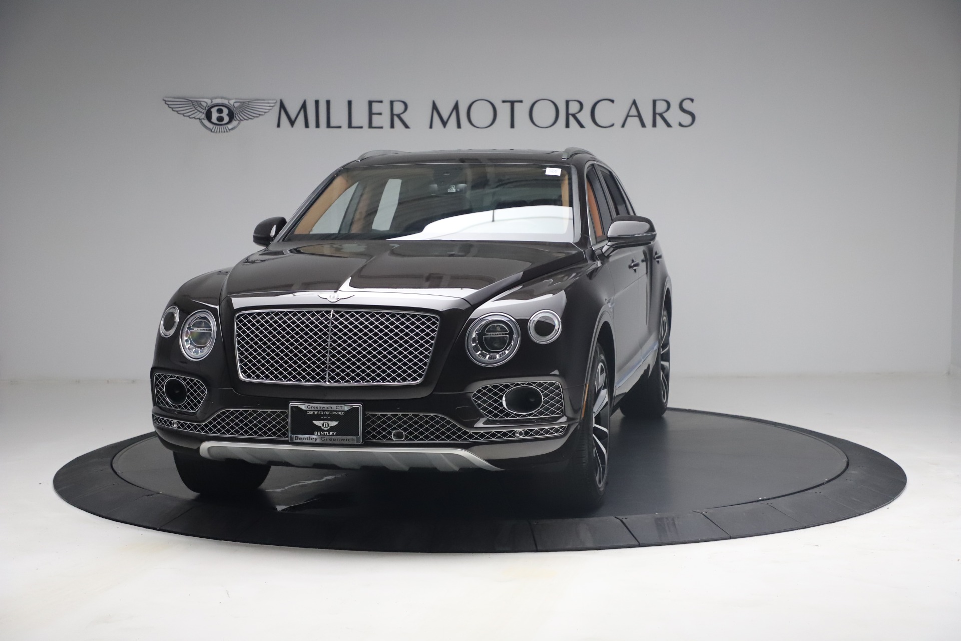 Used 2018 Bentley Bentayga W12 Signature for sale Sold at Alfa Romeo of Greenwich in Greenwich CT 06830 1