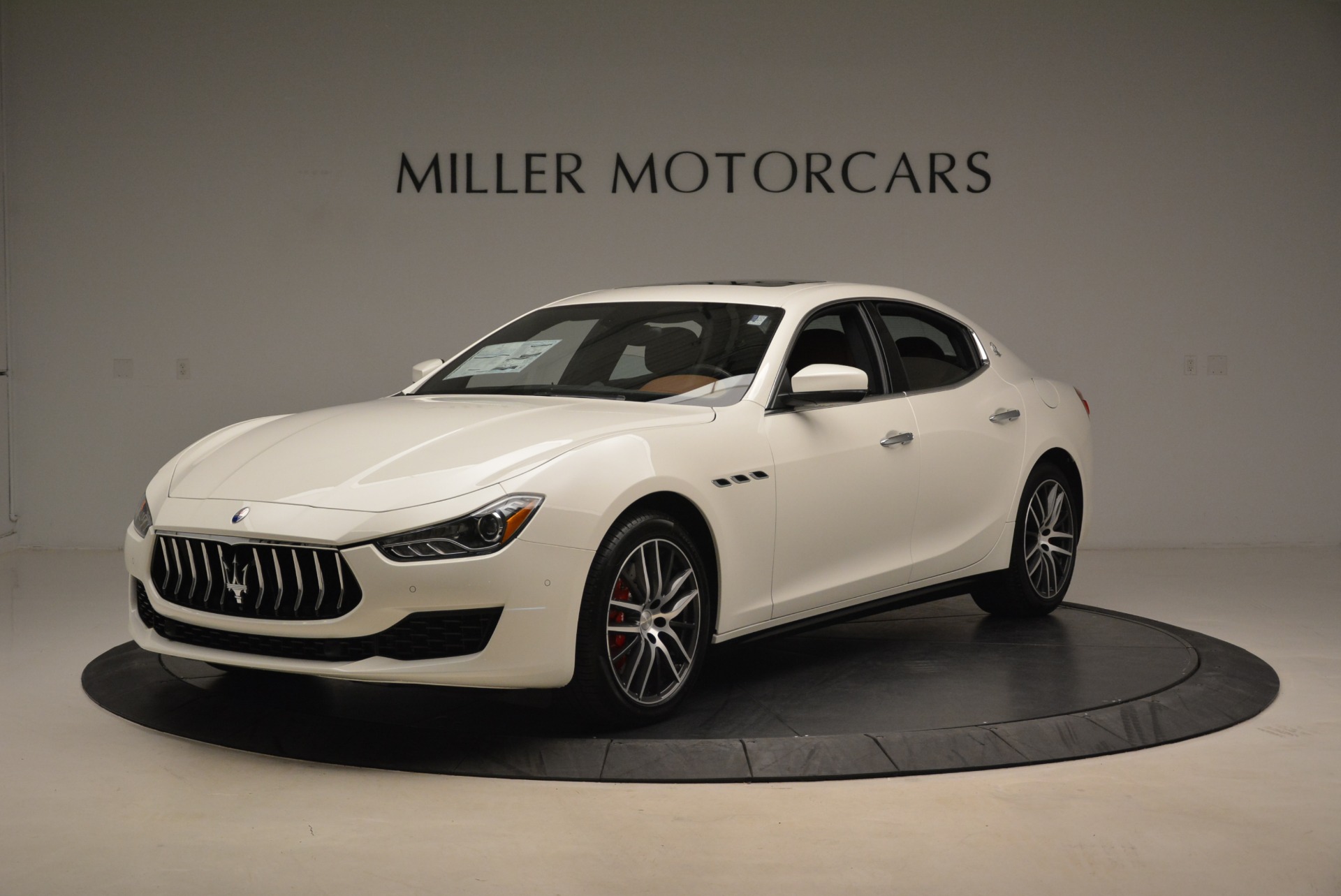 Used 2018 Maserati Ghibli S Q4 for sale Sold at Alfa Romeo of Greenwich in Greenwich CT 06830 1