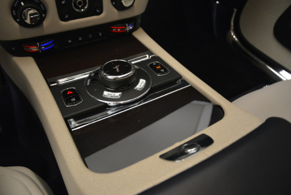 Used 2015 Rolls-Royce Wraith for sale Sold at Alfa Romeo of Greenwich in Greenwich CT 06830 19
