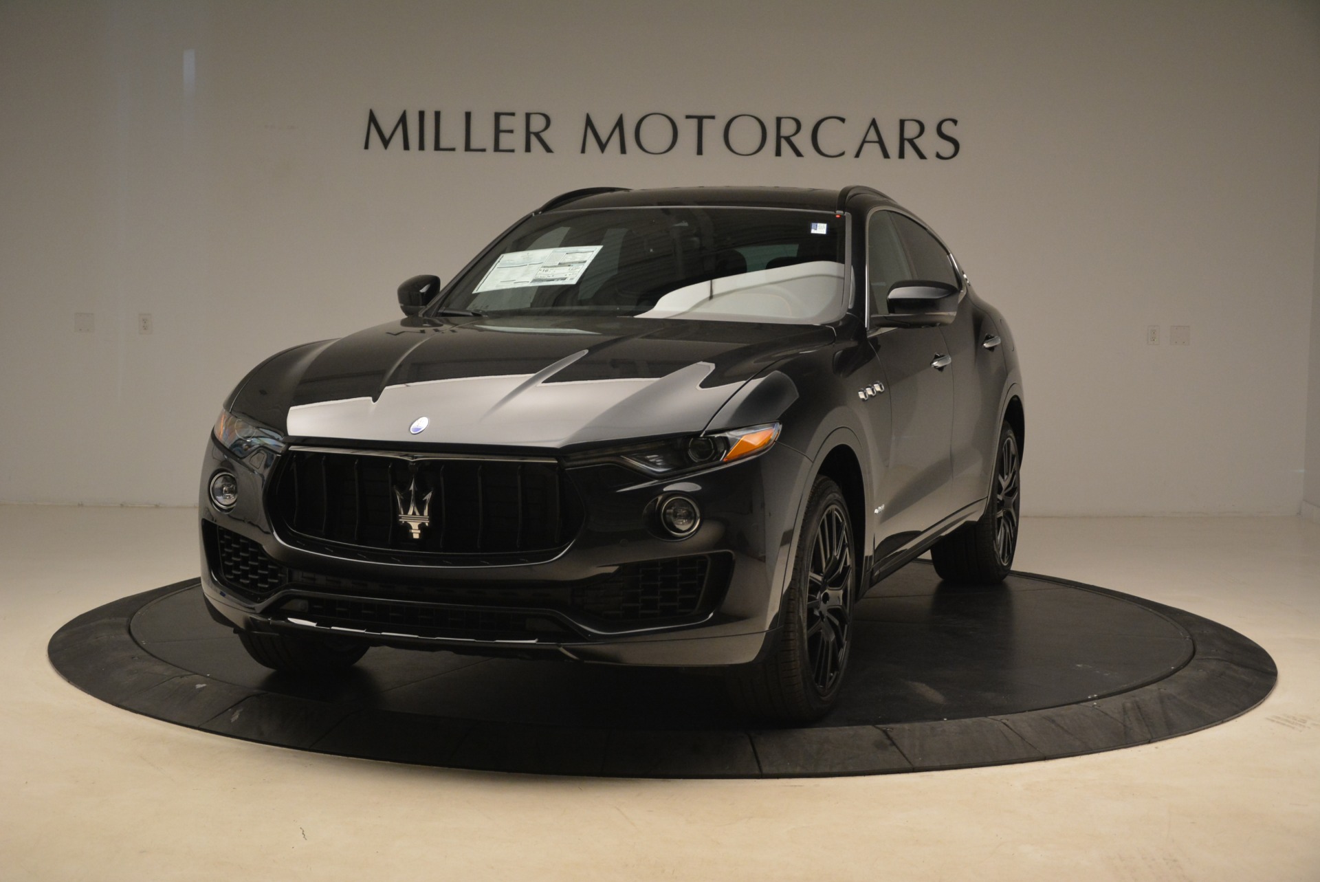 New 2018 Maserati Levante S Q4 Gransport for sale Sold at Alfa Romeo of Greenwich in Greenwich CT 06830 1