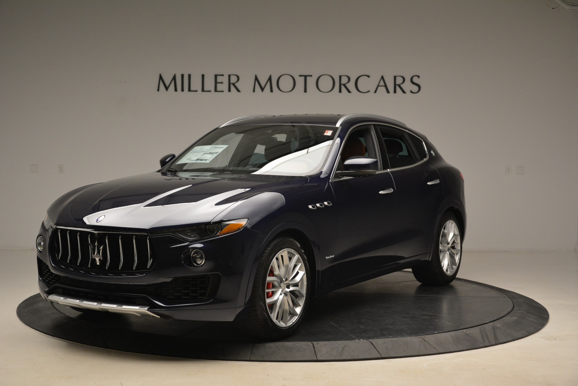 Used 2018 Maserati Levante S Q4 GranLusso for sale Sold at Alfa Romeo of Greenwich in Greenwich CT 06830 1