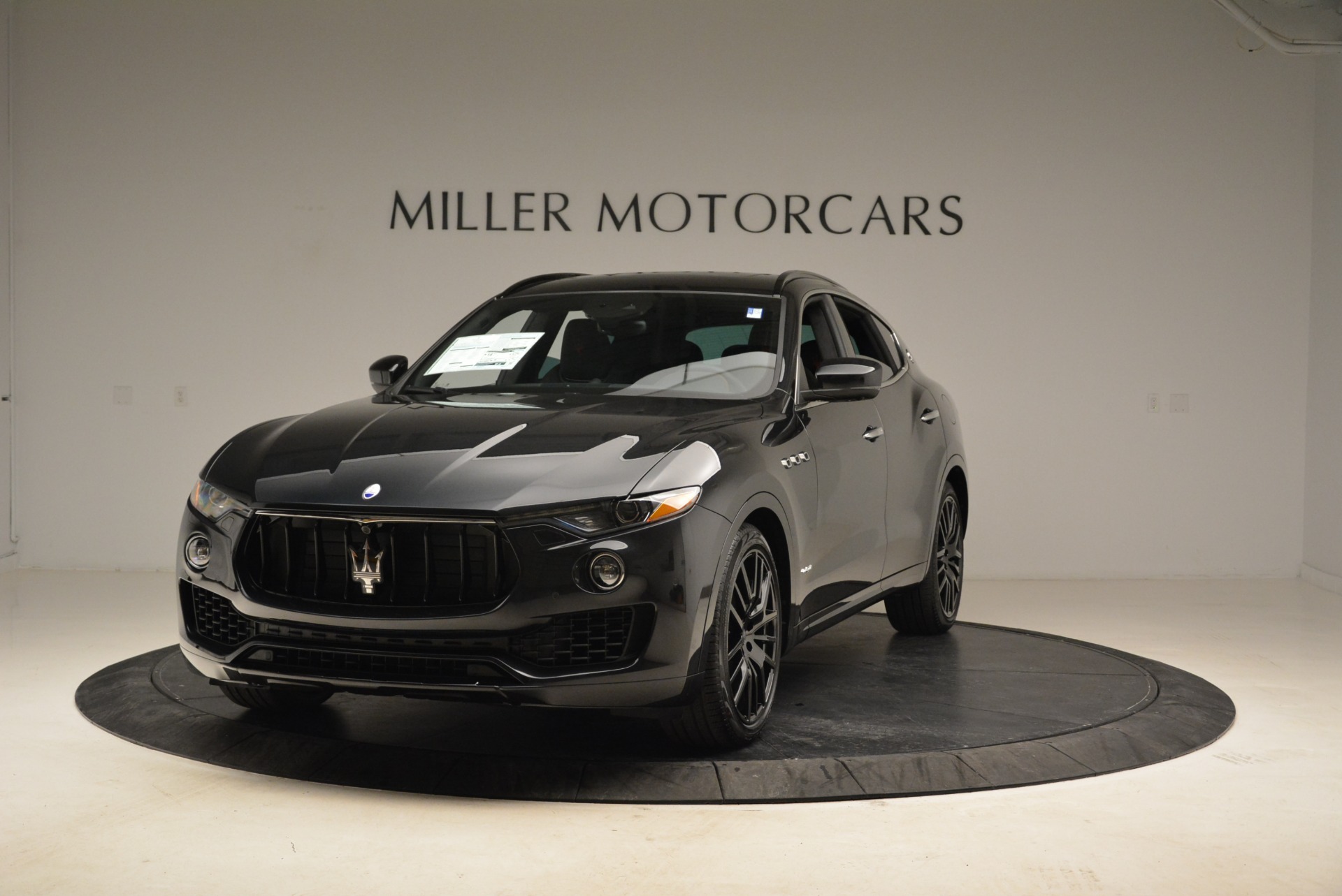 New 2018 Maserati Levante S Q4 Gransport for sale Sold at Alfa Romeo of Greenwich in Greenwich CT 06830 1