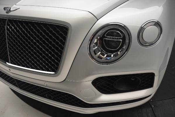 New 2019 Bentley Bentayga V8 for sale Sold at Alfa Romeo of Greenwich in Greenwich CT 06830 14