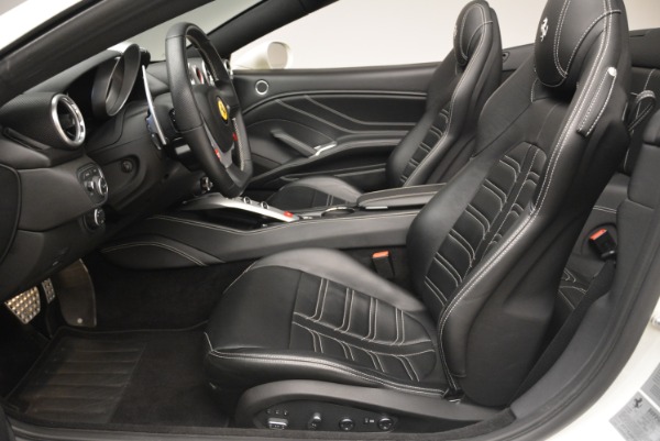 Used 2015 Ferrari California T for sale Sold at Alfa Romeo of Greenwich in Greenwich CT 06830 26