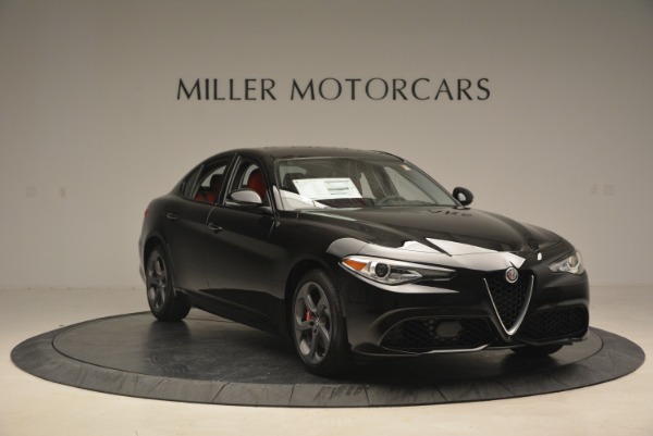 New 2018 Alfa Romeo Giulia Sport Q4 for sale Sold at Alfa Romeo of Greenwich in Greenwich CT 06830 11