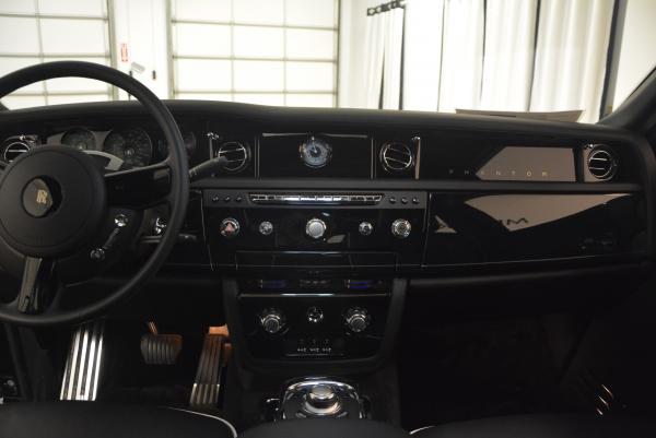 New 2016 Rolls-Royce Phantom for sale Sold at Alfa Romeo of Greenwich in Greenwich CT 06830 11