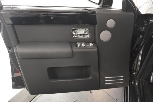 New 2016 Rolls-Royce Phantom for sale Sold at Alfa Romeo of Greenwich in Greenwich CT 06830 13