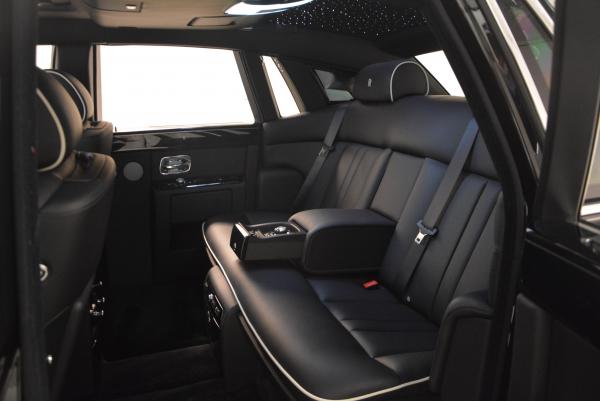 New 2016 Rolls-Royce Phantom for sale Sold at Alfa Romeo of Greenwich in Greenwich CT 06830 16