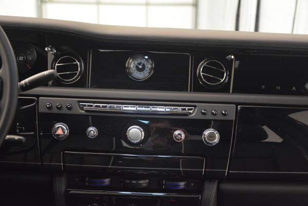 New 2016 Rolls-Royce Phantom for sale Sold at Alfa Romeo of Greenwich in Greenwich CT 06830 21