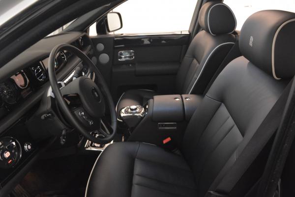 New 2016 Rolls-Royce Phantom for sale Sold at Alfa Romeo of Greenwich in Greenwich CT 06830 8