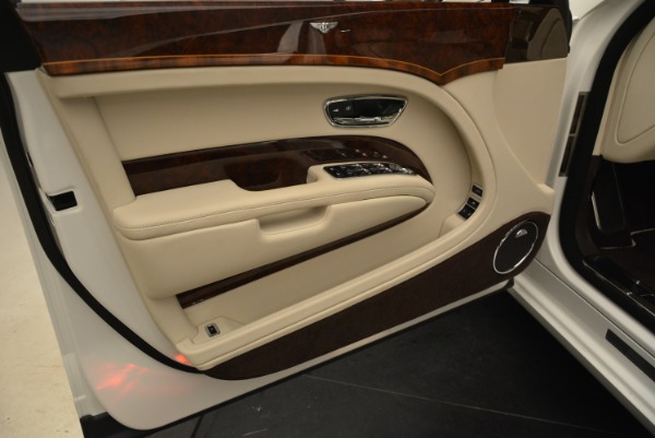 Used 2013 Bentley Mulsanne for sale Sold at Alfa Romeo of Greenwich in Greenwich CT 06830 13