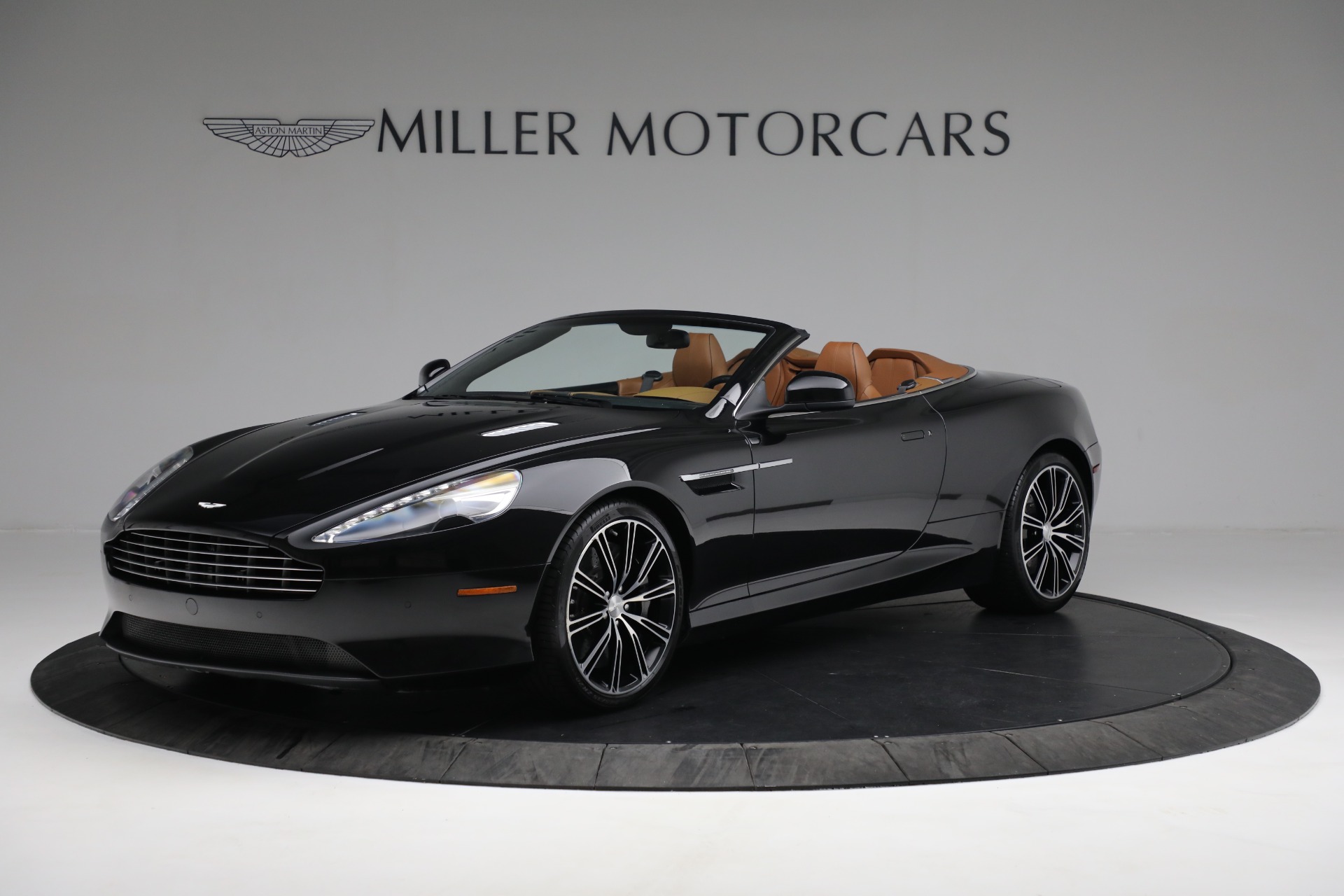 Used 2012 Aston Martin Virage Volante for sale Sold at Alfa Romeo of Greenwich in Greenwich CT 06830 1