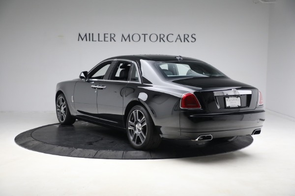 Used 2016 Rolls-Royce Ghost Series II for sale $169,900 at Alfa Romeo of Greenwich in Greenwich CT 06830 8