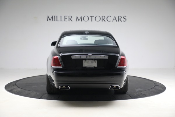 Used 2016 Rolls-Royce Ghost Series II for sale $169,900 at Alfa Romeo of Greenwich in Greenwich CT 06830 9