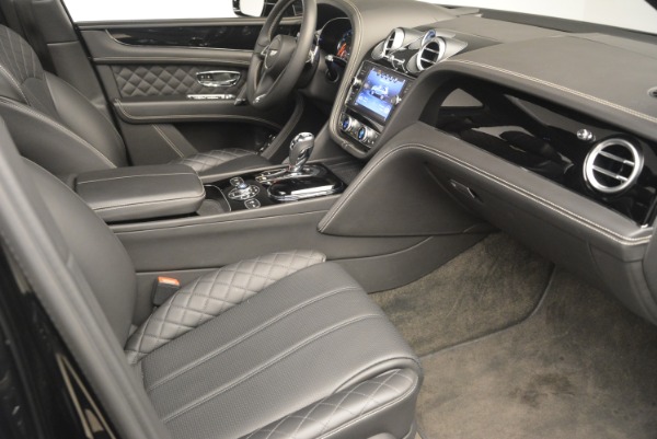 Used 2017 Bentley Bentayga W12 for sale Sold at Alfa Romeo of Greenwich in Greenwich CT 06830 19