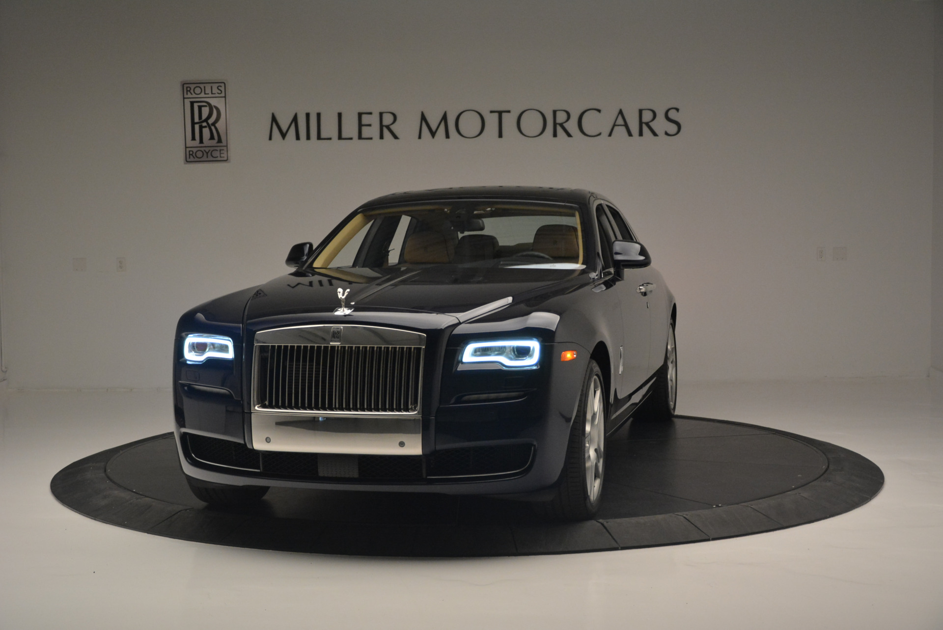 Used 2015 Rolls-Royce Ghost for sale Sold at Alfa Romeo of Greenwich in Greenwich CT 06830 1