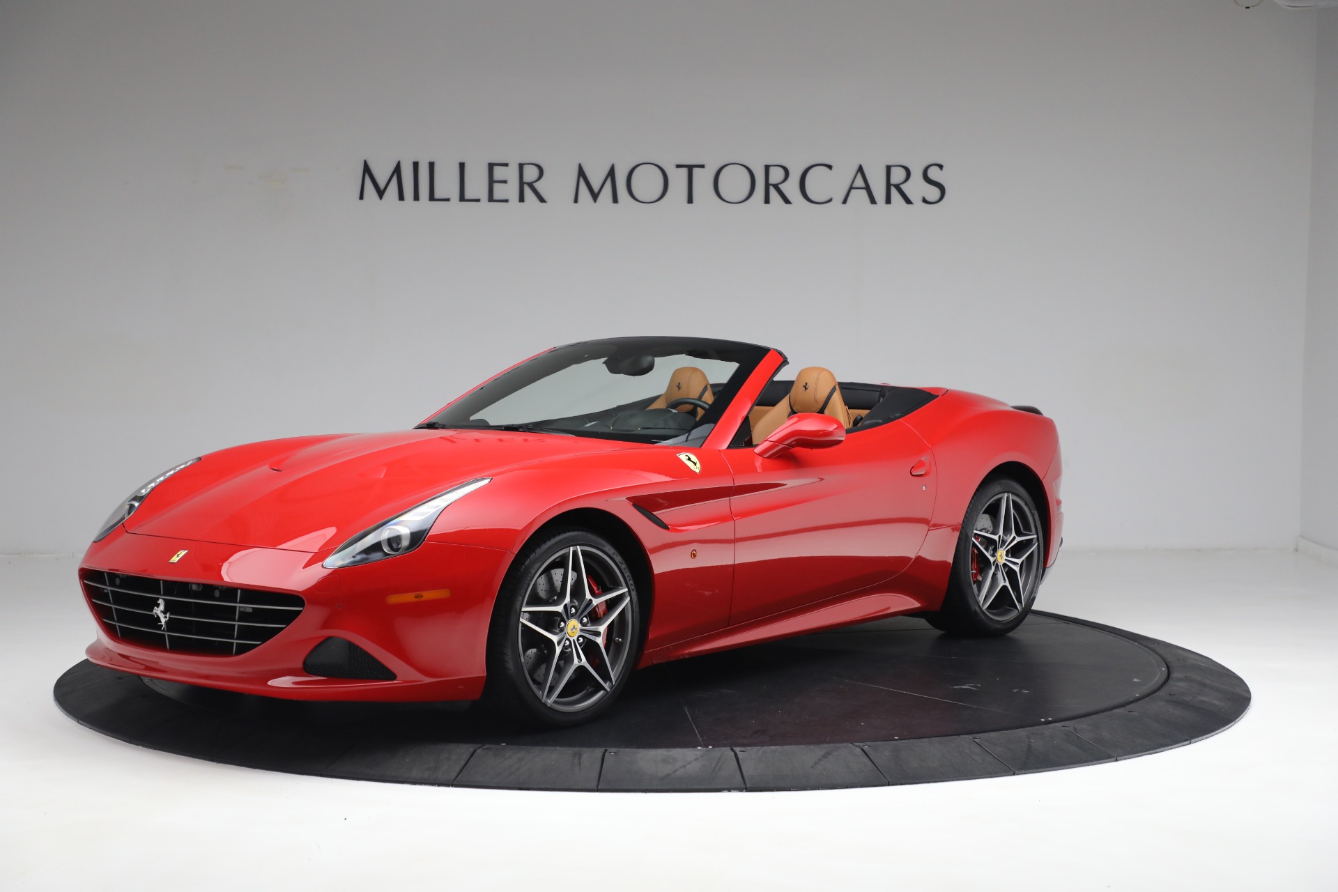 Used 2016 Ferrari California T Handling Speciale for sale Sold at Alfa Romeo of Greenwich in Greenwich CT 06830 1