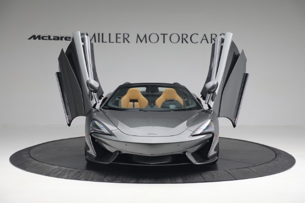 Used 2018 McLaren 570S Spider for sale Sold at Alfa Romeo of Greenwich in Greenwich CT 06830 21