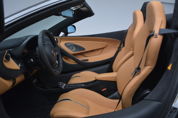 Used 2018 McLaren 570S Spider for sale Sold at Alfa Romeo of Greenwich in Greenwich CT 06830 23