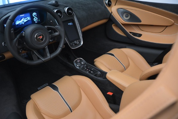 Used 2018 McLaren 570S Spider for sale $189,900 at Alfa Romeo of Greenwich in Greenwich CT 06830 25