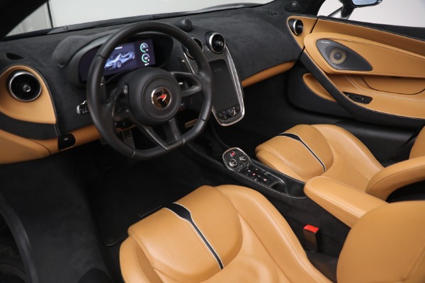 Used 2018 McLaren 570S Spider for sale $189,900 at Alfa Romeo of Greenwich in Greenwich CT 06830 28