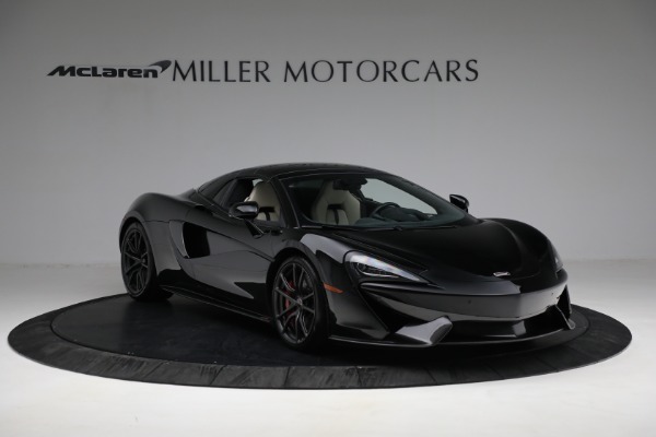 Used 2018 McLaren 570S Spider for sale Sold at Alfa Romeo of Greenwich in Greenwich CT 06830 19