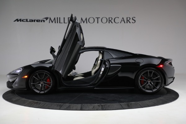 Used 2018 McLaren 570S Spider for sale Sold at Alfa Romeo of Greenwich in Greenwich CT 06830 23