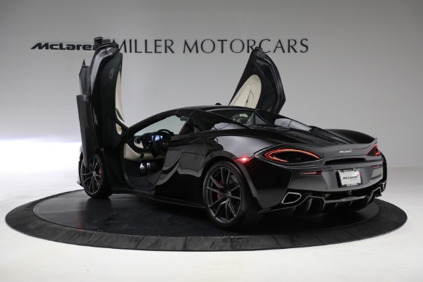 Used 2018 McLaren 570S Spider for sale Sold at Alfa Romeo of Greenwich in Greenwich CT 06830 24