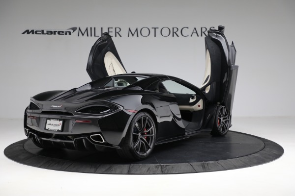 Used 2018 McLaren 570S Spider for sale Sold at Alfa Romeo of Greenwich in Greenwich CT 06830 26
