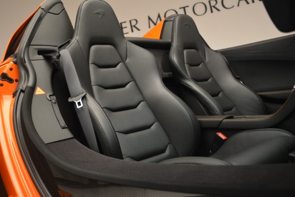 Used 2015 McLaren 650S Spider for sale Sold at Alfa Romeo of Greenwich in Greenwich CT 06830 27