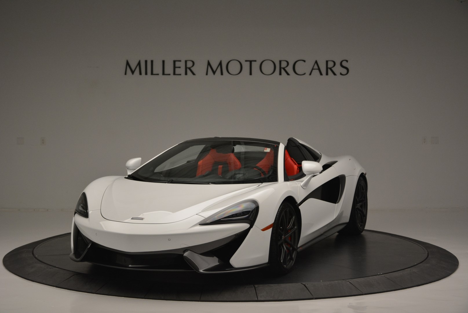 Used 2018 McLaren 570S Spider for sale Sold at Alfa Romeo of Greenwich in Greenwich CT 06830 1