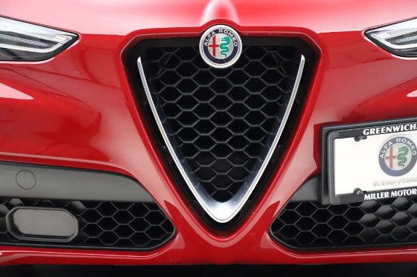 Used 2018 Alfa Romeo Stelvio Sport Q4 for sale Sold at Alfa Romeo of Greenwich in Greenwich CT 06830 13