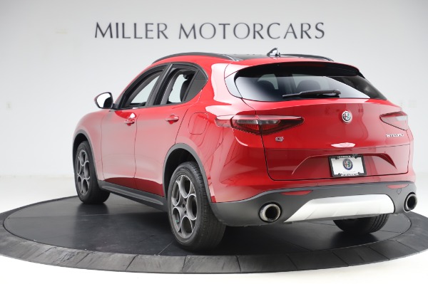 Used 2018 Alfa Romeo Stelvio Sport Q4 for sale Sold at Alfa Romeo of Greenwich in Greenwich CT 06830 5