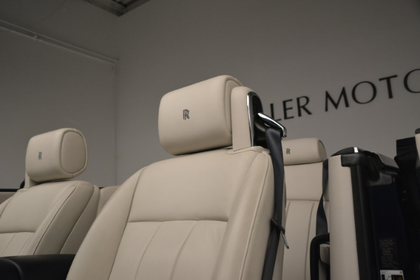 Used 2014 Rolls-Royce Phantom Drophead Coupe for sale Sold at Alfa Romeo of Greenwich in Greenwich CT 06830 20