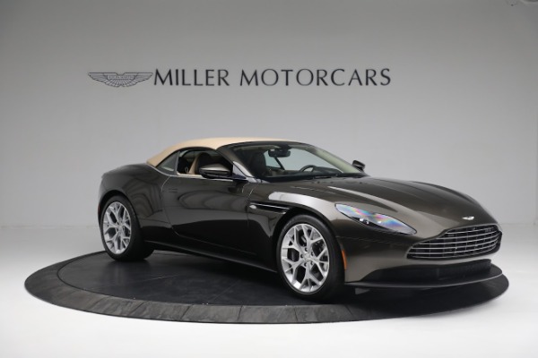 Used 2019 Aston Martin DB11 Volante for sale Sold at Alfa Romeo of Greenwich in Greenwich CT 06830 17