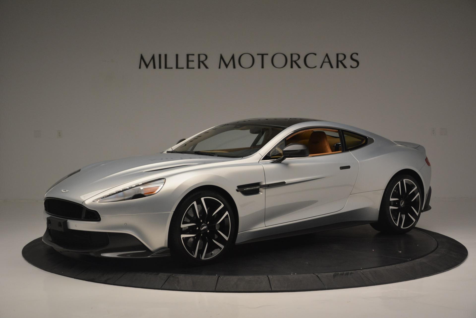 Used 2018 Aston Martin Vanquish S Coupe for sale Sold at Alfa Romeo of Greenwich in Greenwich CT 06830 1