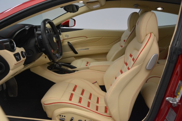 Used 2014 Ferrari FF for sale Sold at Alfa Romeo of Greenwich in Greenwich CT 06830 14