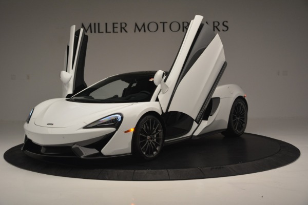 Used 2018 McLaren 570GT for sale Sold at Alfa Romeo of Greenwich in Greenwich CT 06830 14