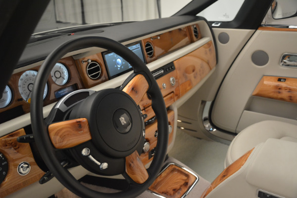 Used 2013 Rolls-Royce Phantom Drophead Coupe for sale Sold at Alfa Romeo of Greenwich in Greenwich CT 06830 21