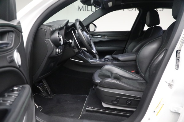 Used 2018 Alfa Romeo Stelvio Quadrifoglio Quadrifoglio for sale Sold at Alfa Romeo of Greenwich in Greenwich CT 06830 13