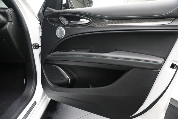 Used 2018 Alfa Romeo Stelvio Quadrifoglio Quadrifoglio for sale Sold at Alfa Romeo of Greenwich in Greenwich CT 06830 22