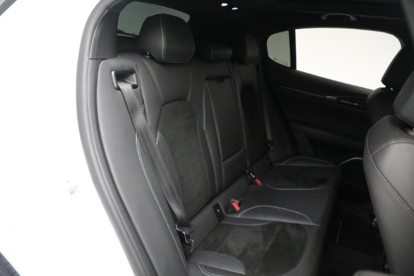 Used 2018 Alfa Romeo Stelvio Quadrifoglio Quadrifoglio for sale Sold at Alfa Romeo of Greenwich in Greenwich CT 06830 25