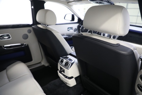 Used 2019 Rolls-Royce Ghost for sale $234,900 at Alfa Romeo of Greenwich in Greenwich CT 06830 25