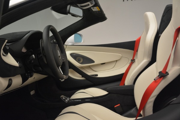 Used 2019 McLaren 570S Spider Convertible for sale Sold at Alfa Romeo of Greenwich in Greenwich CT 06830 24