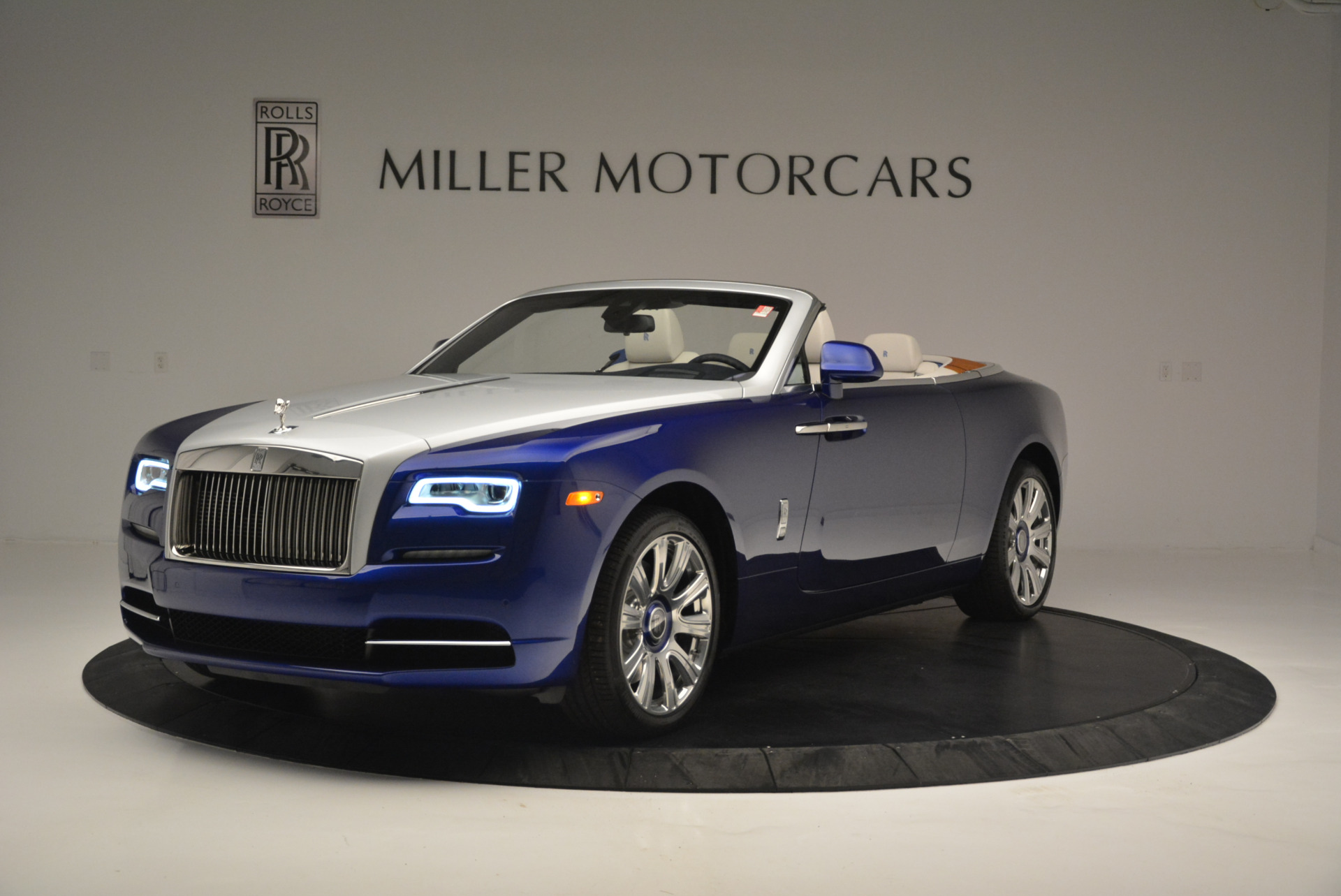 New 2019 Rolls-Royce Dawn for sale Sold at Alfa Romeo of Greenwich in Greenwich CT 06830 1