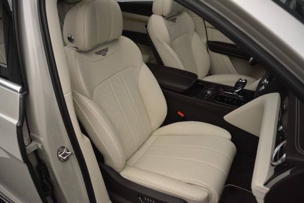 Used 2019 Bentley Bentayga V8 for sale Sold at Alfa Romeo of Greenwich in Greenwich CT 06830 27