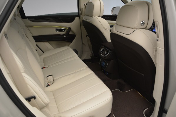 New 2019 Bentley Bentayga V8 for sale Sold at Alfa Romeo of Greenwich in Greenwich CT 06830 28