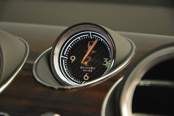 Used 2019 Bentley Bentayga V8 for sale Sold at Alfa Romeo of Greenwich in Greenwich CT 06830 22