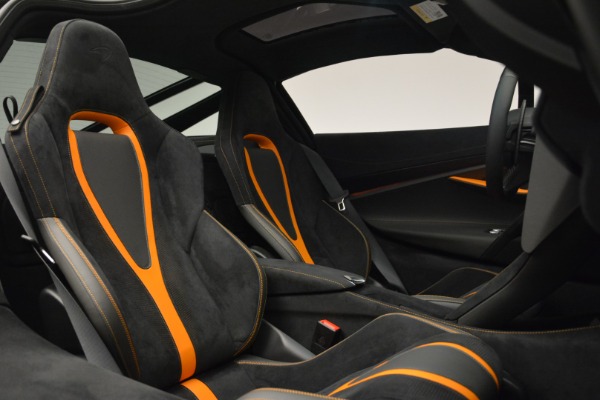 Used 2019 McLaren 720S Coupe for sale Sold at Alfa Romeo of Greenwich in Greenwich CT 06830 19