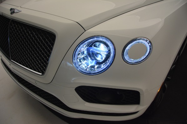 New 2019 Bentley Bentayga V8 for sale Sold at Alfa Romeo of Greenwich in Greenwich CT 06830 14